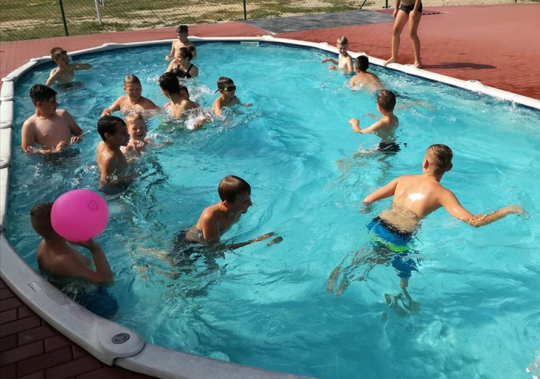 39945300_1045183382309837_6779355746430615552_n