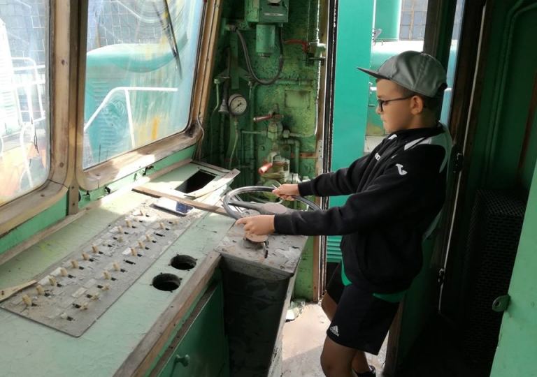 40188027_1047885175372991_2001058789721112576_n