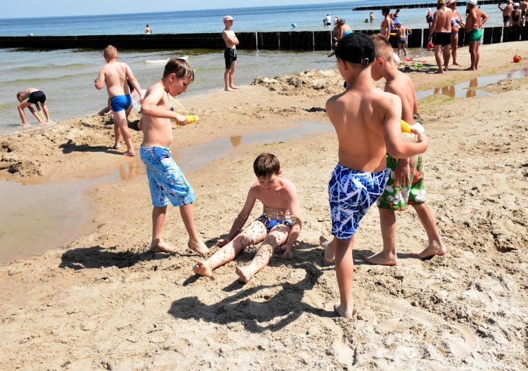 65040745_2031069220533211_1794442610488639488_o