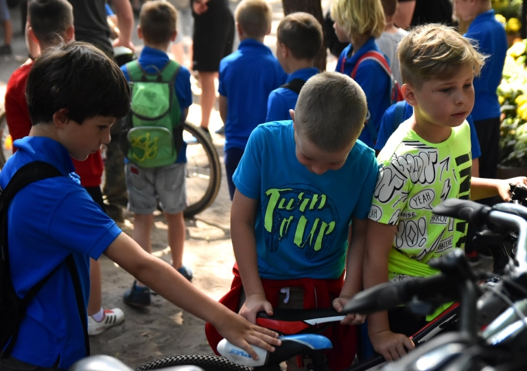 65222296_2033086786998121_4915493888774373376_o