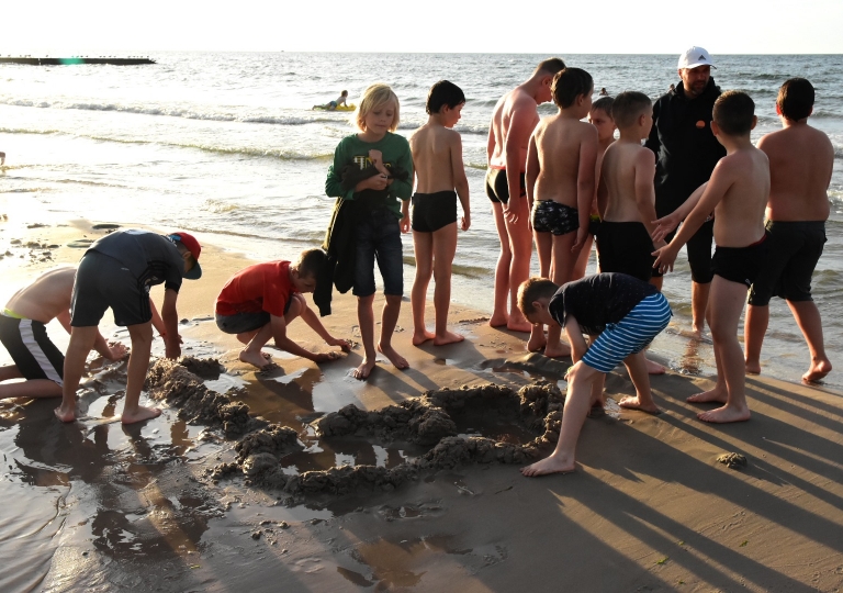 65245407_2031026880537445_2691982786989916160_o